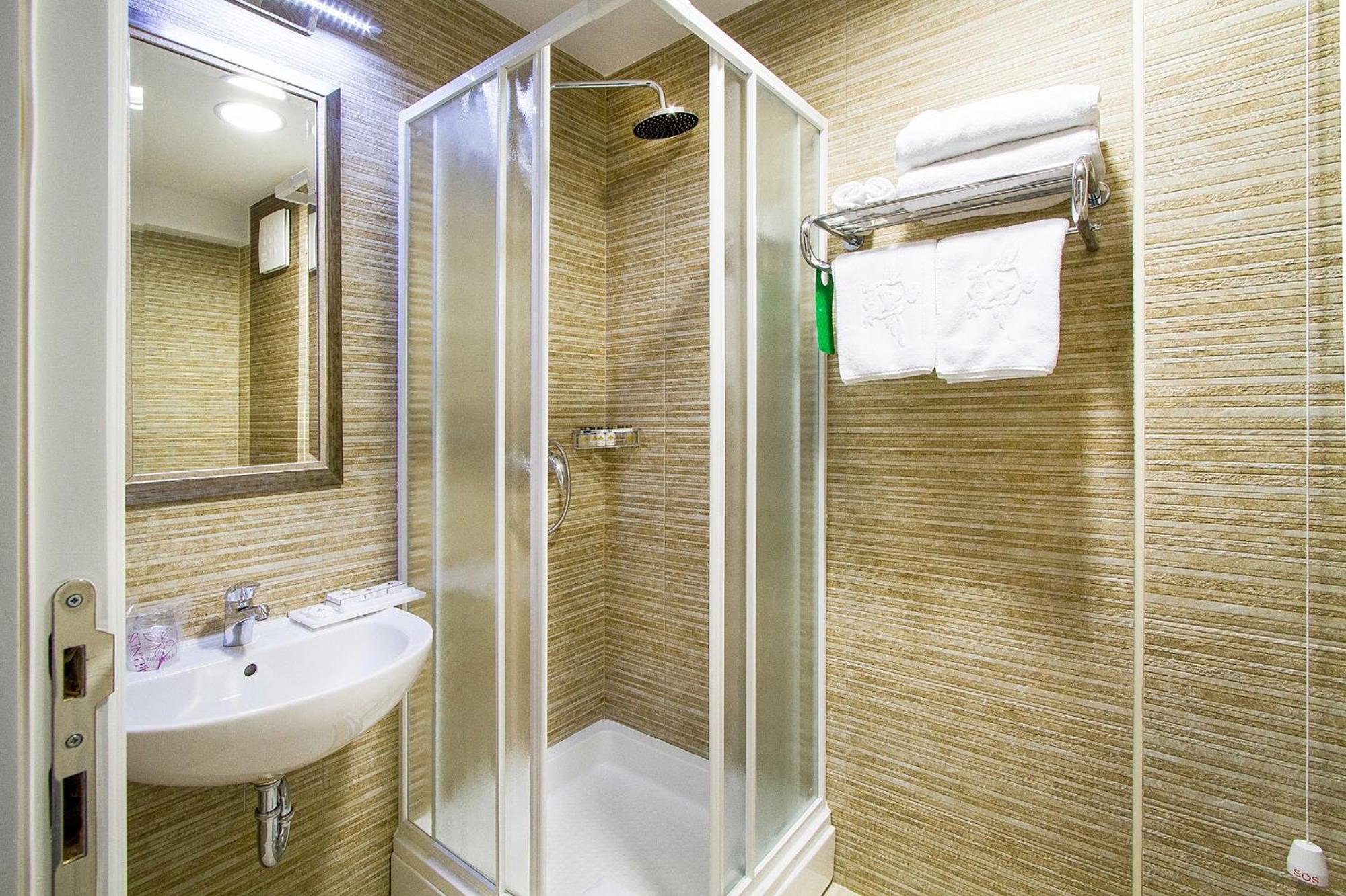 A Hoteli - Hotel Sloboda Šabac 客房 照片